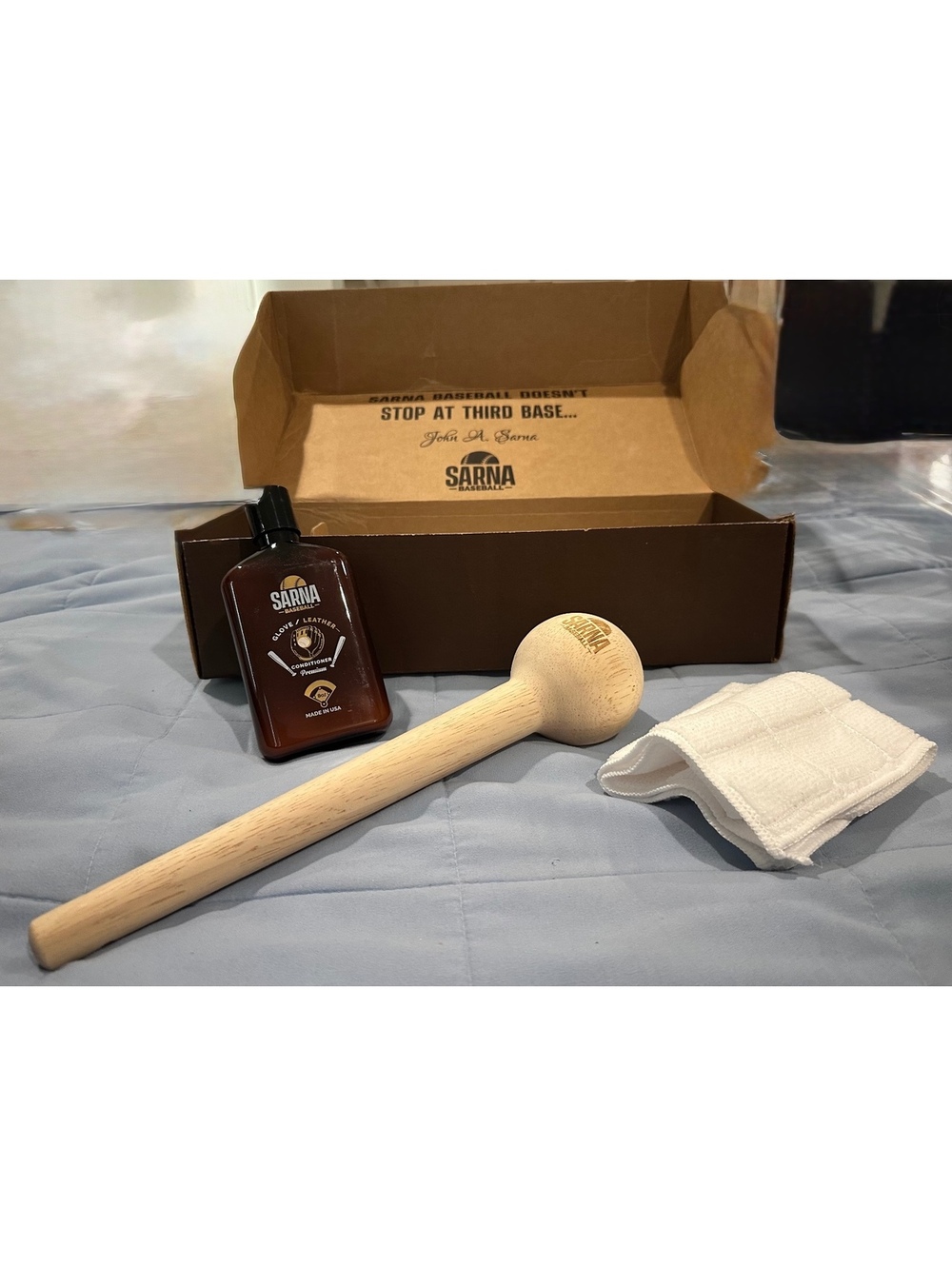 New Sarna Glove Break In Kit Open Box Leather Care Set